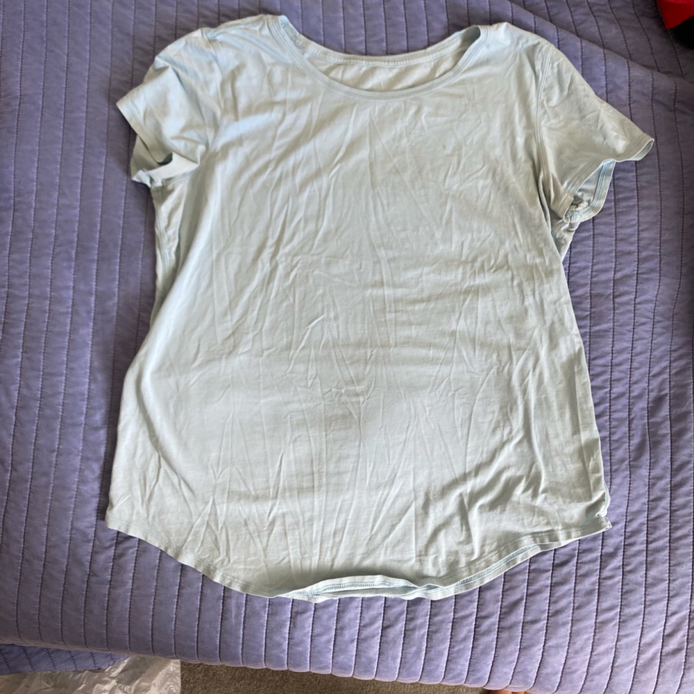 Lulu lemon shirt